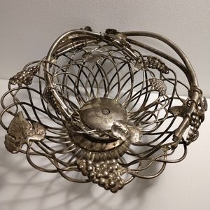 Godinger Silver Art Co Fruit Baskets